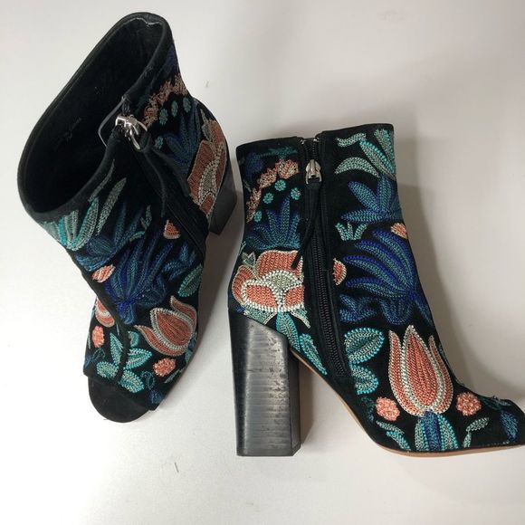 Rebecca Minkoff | Black Floral Embroidered Bootie - Picture 6 of 7
